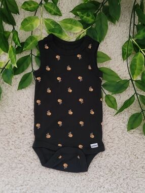 Baby Boy Bee Onesie (0-3 Months)